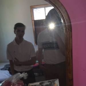 Meet your Posher, Logan